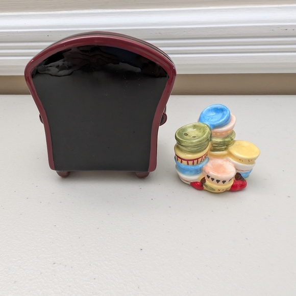 Vintage. Mary Engelbreit Enesco Chair and Bowls Salt and Pepper #478377 - Picture 4 of 6